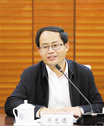 单忠德 九游会最新线路
院士、南京航 空航天大学校长.jpg