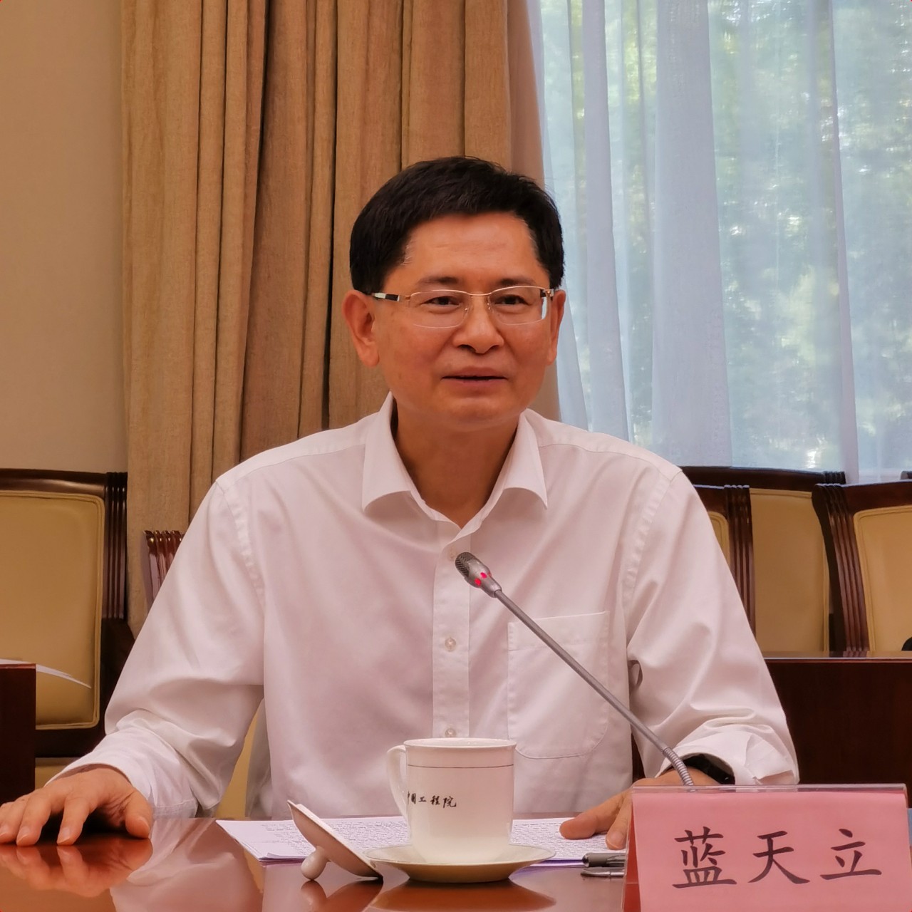 九游会最新线路
与广西壮族自治区政府举行工作会谈